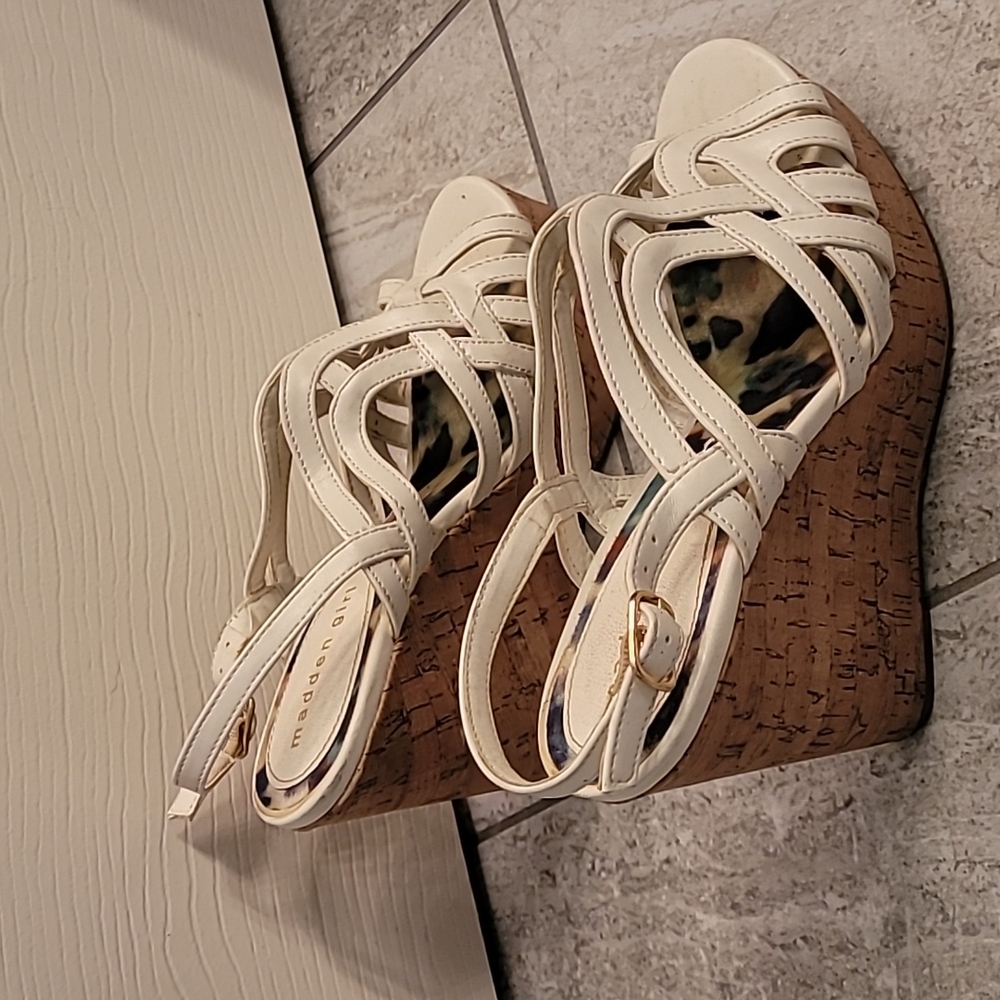 Madden Girl wedges